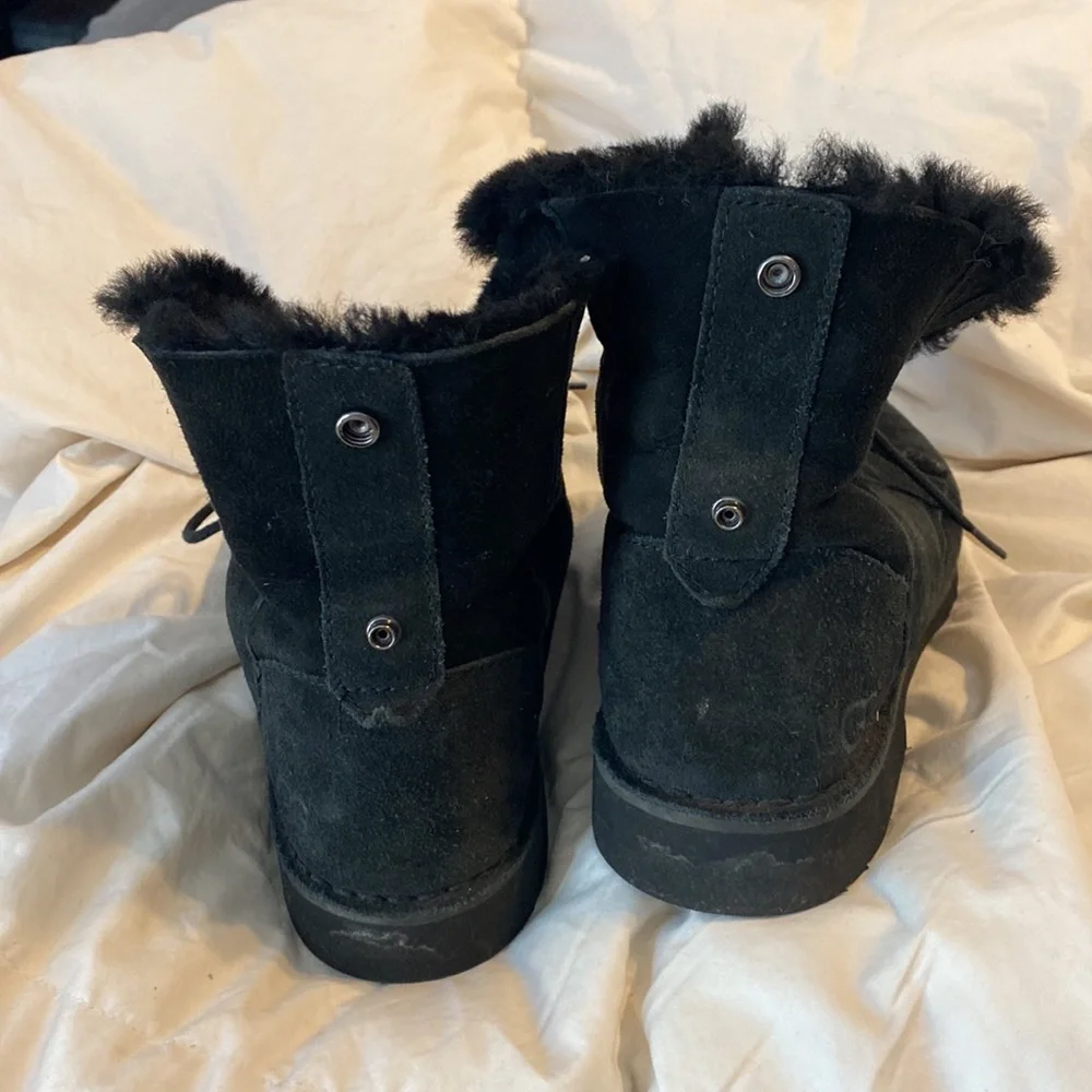 UGG Quincy black suede boots size 5 1/2